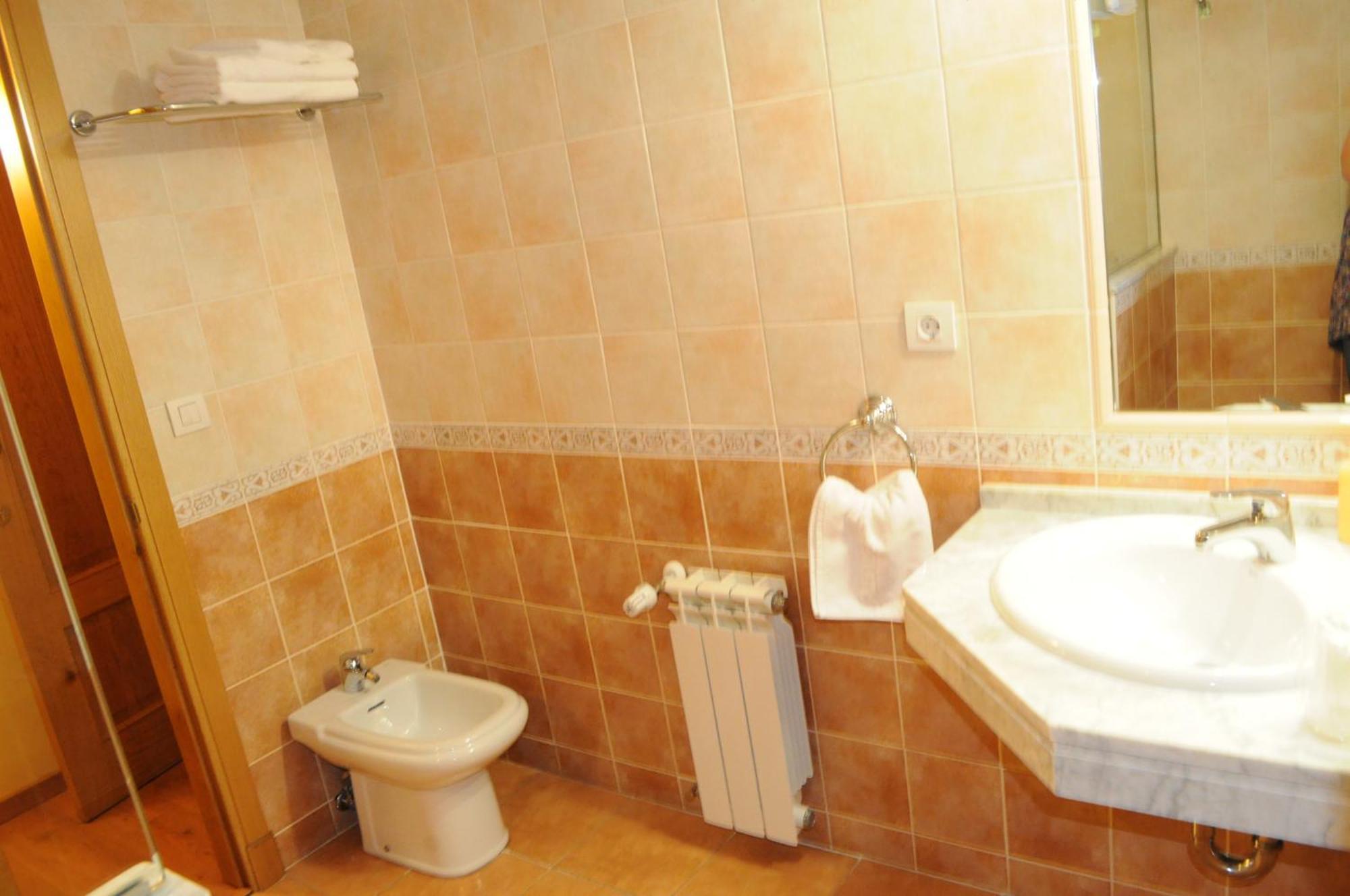 Hotel Brios Луго Экстерьер фото