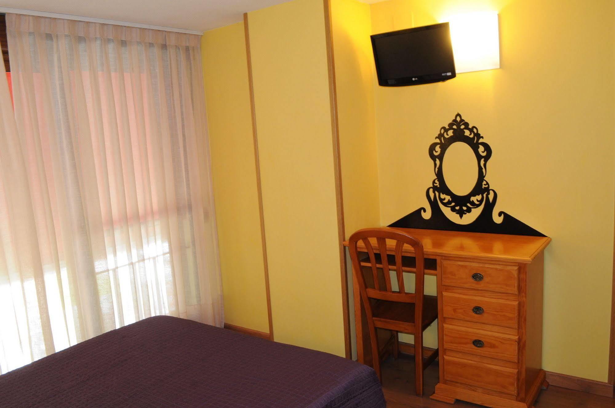 Hotel Brios Луго Экстерьер фото